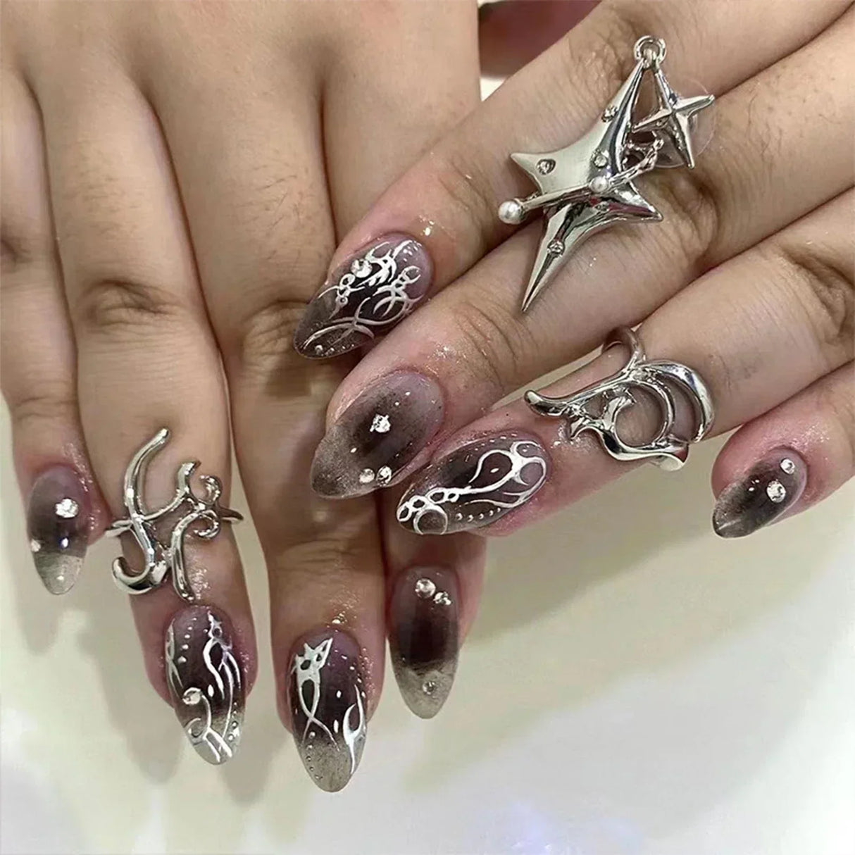 (Pack of 24) /box Fake French y2k Nails Press On Long Stiletto Almond Shape Wearable False Nails With Stars Designs Full Cover Nail Tips