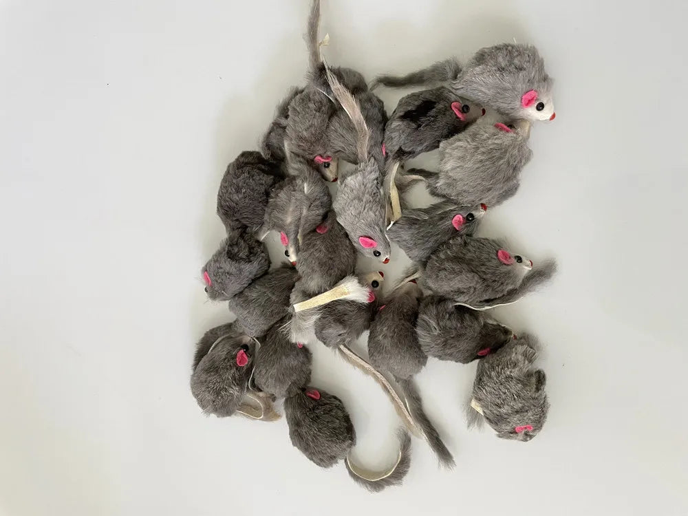 (Pack of 15) /lot 0.35/pc pet kitten playing toys real rabbit fur mouse with sound for cat toy