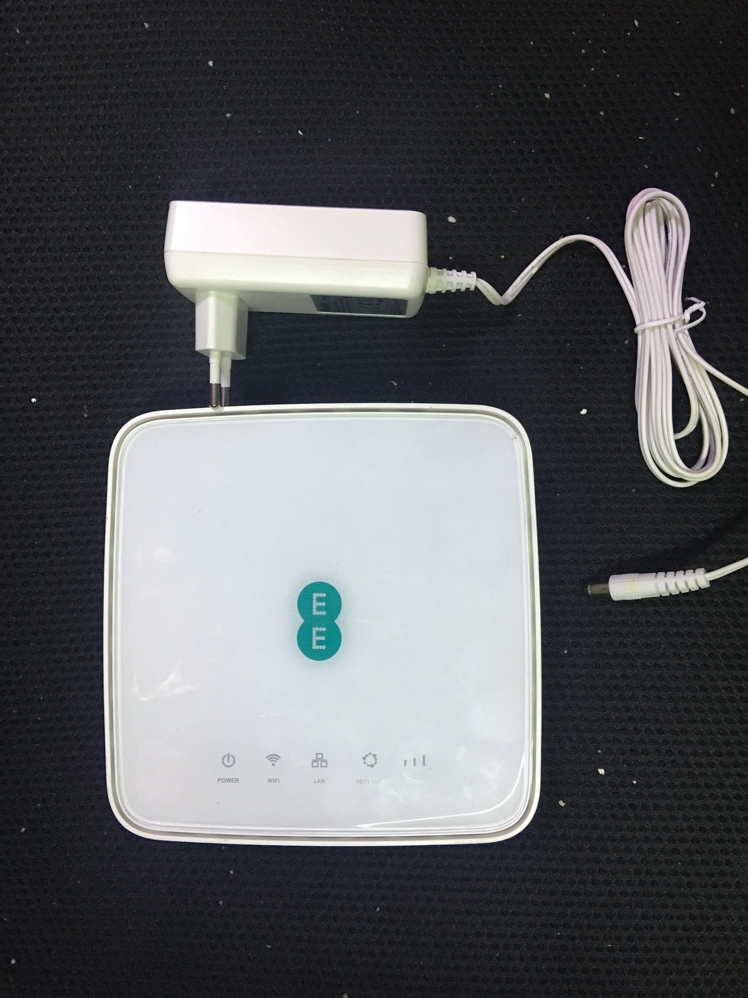 Unlocked Alcatel HH70vb EE 4G 300mbps LTE Cat7 Alcatel LinkHub HH70 cpe AC wifi home hub router 4g rj45 mobile 4g wifi router