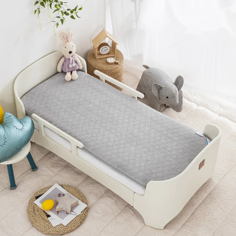 Warm Baby Sleeper Mattress Velvet Crib Winter Soft Mat Newborn Cot Bedding Pad Toddler Removable Mattresses