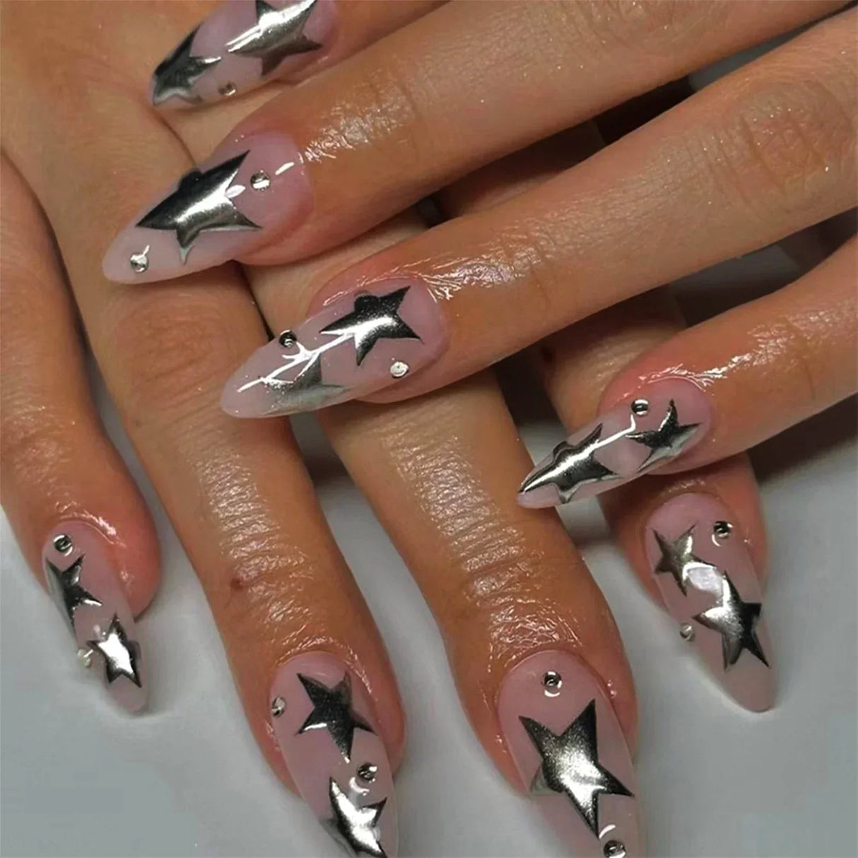 (Pack of 24) /box Fake French y2k Nails Press On Long Stiletto Almond Shape Wearable False Nails With Stars Designs Full Cover Nail Tips