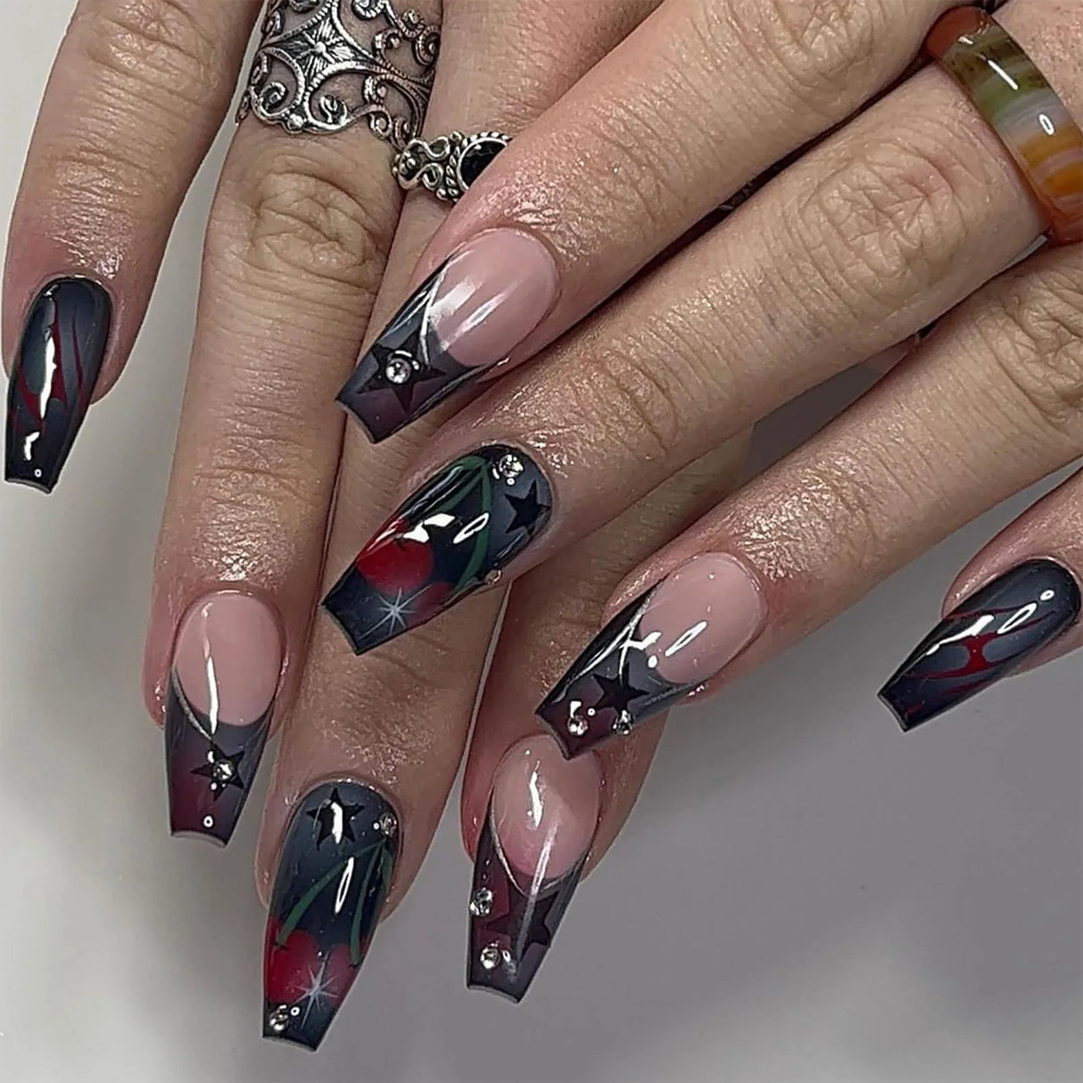 (Pack of 24) /box Fake French y2k Nails Press On Long Stiletto Almond Shape Wearable False Nails With Stars Designs Full Cover Nail Tips