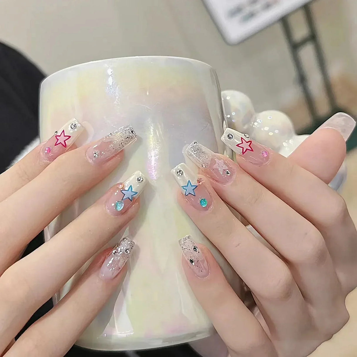 (Pack of 24) /box Fake French y2k Nails Press On Long Stiletto Almond Shape Wearable False Nails With Stars Designs Full Cover Nail Tips