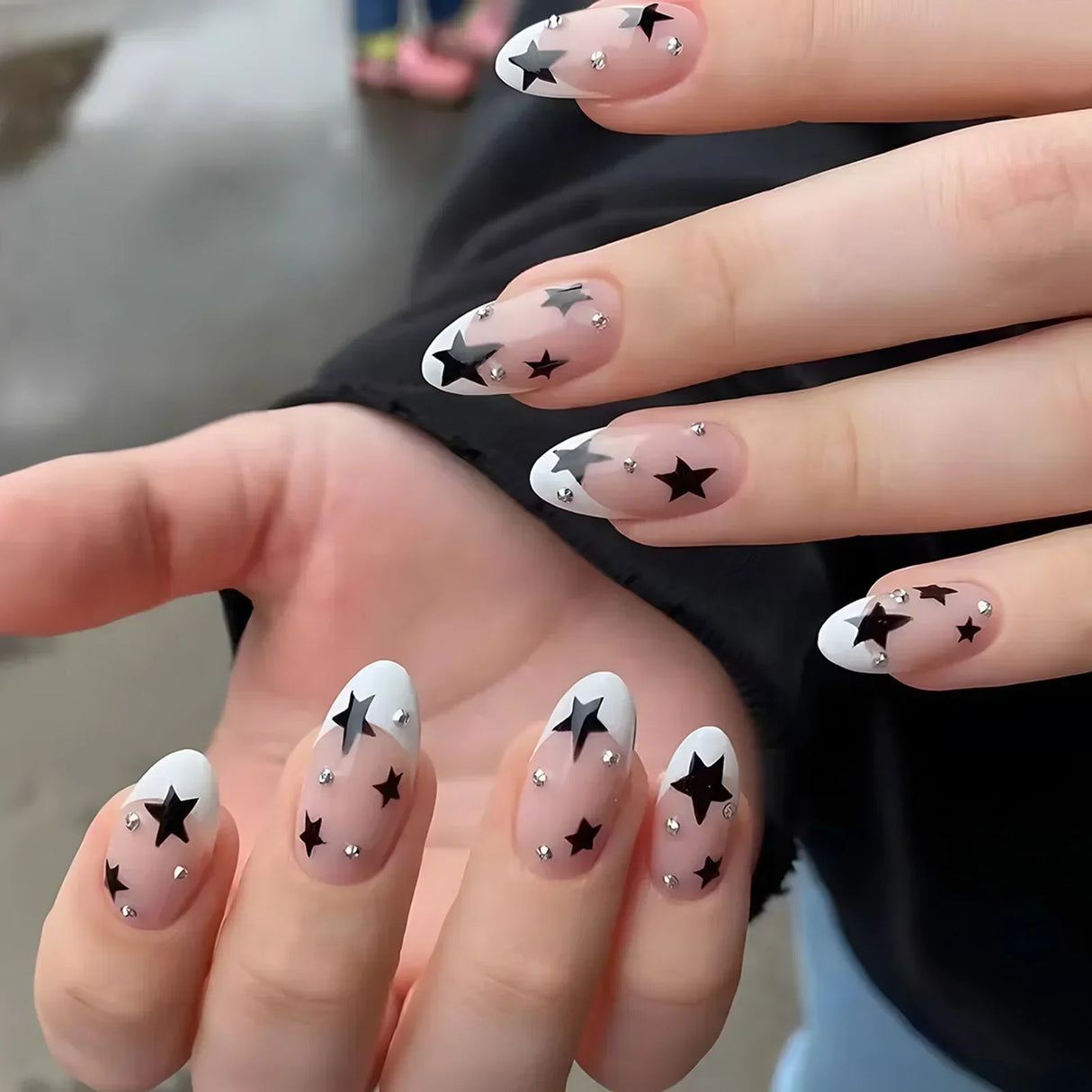 (Pack of 24) /box Fake French y2k Nails Press On Long Stiletto Almond Shape Wearable False Nails With Stars Designs Full Cover Nail Tips
