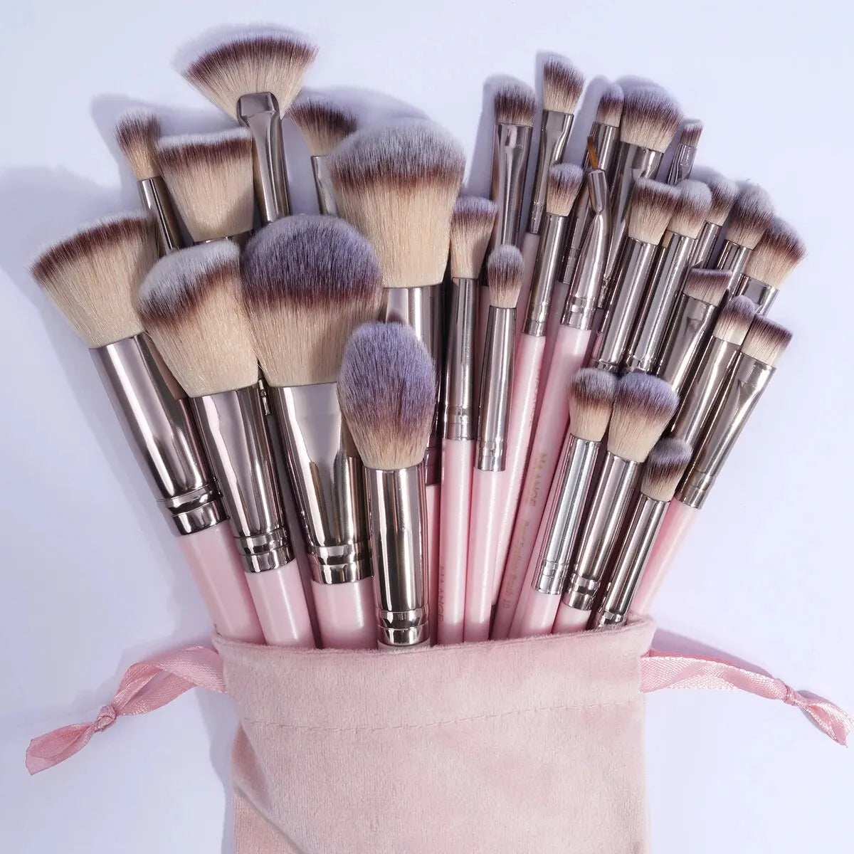 (Pack of 30) MAANGE Professional Makeup Brush Set Foundation Concealers Eye Shadows Powder Blush Blending Brushes Beauty Tools with Bag