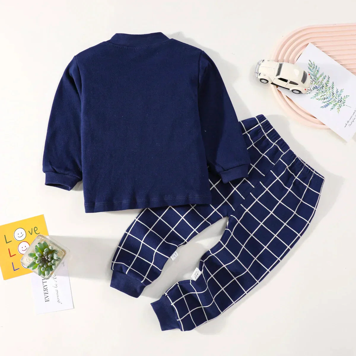 Hibobi 2-Pieces 100% Cotton Toddler Boys Cartoon Bear Print Long Sleeve Top And Matching Pants Comfortable Boys Loungewear Set